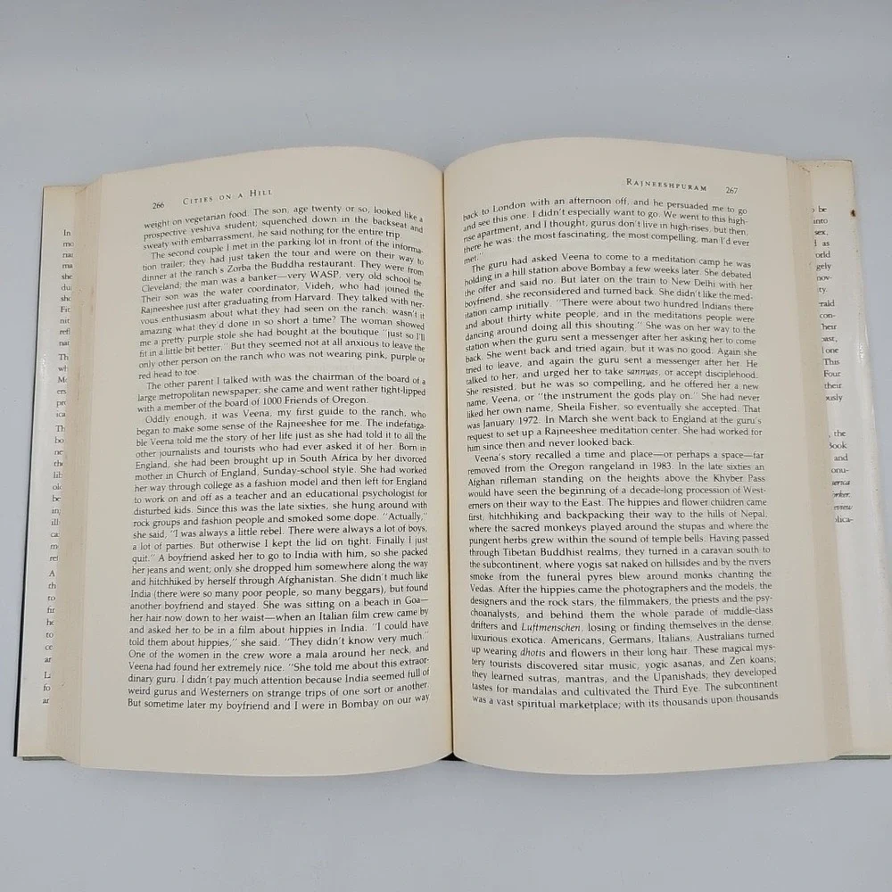 Cities On A Hill: A Journey through Contemporary American Cultures F. Fitzgerald